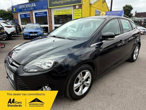 Ford Focus 1.0T Ecoboost Zetec Black