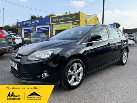 Ford Focus 1.6 Zetec 124 Red #1