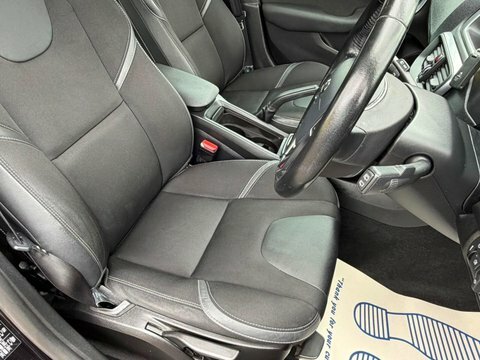 Volvo V40 T2 Momentum Nav Plus Winter Pack Blue #12