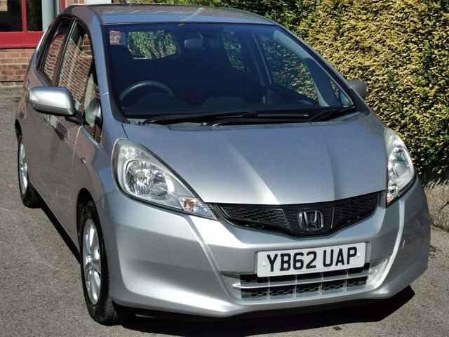 Honda Jazz I-vtec Es Hatchback Silver #5