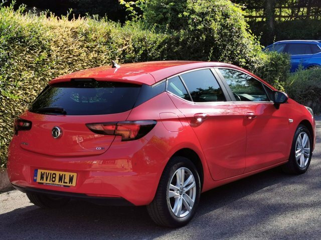 Vauxhall Astra Hatchback Black #33