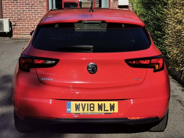 Vauxhall Astra Hatchback Black #25