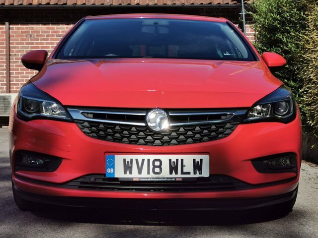 Vauxhall Astra Hatchback Black #14