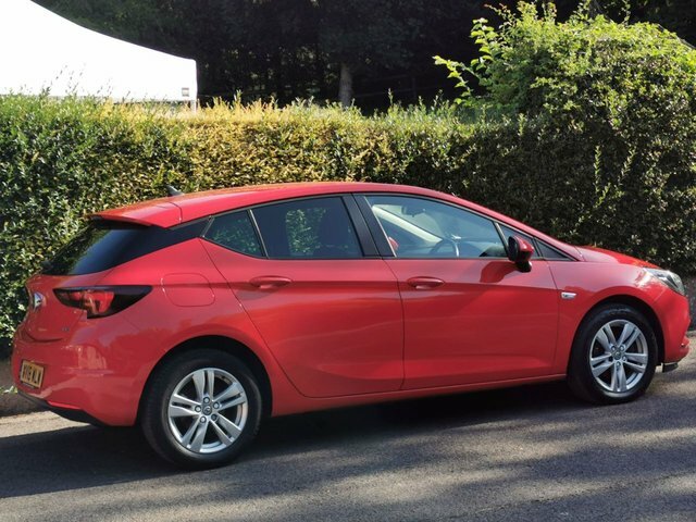 Vauxhall Astra Hatchback Black #34