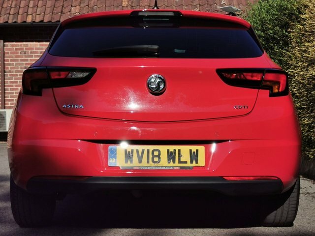 Vauxhall Astra Hatchback Black #26