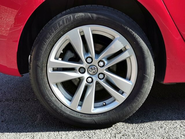 Vauxhall Astra Hatchback Black #35