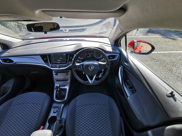 Vauxhall Astra Hatchback Black #39