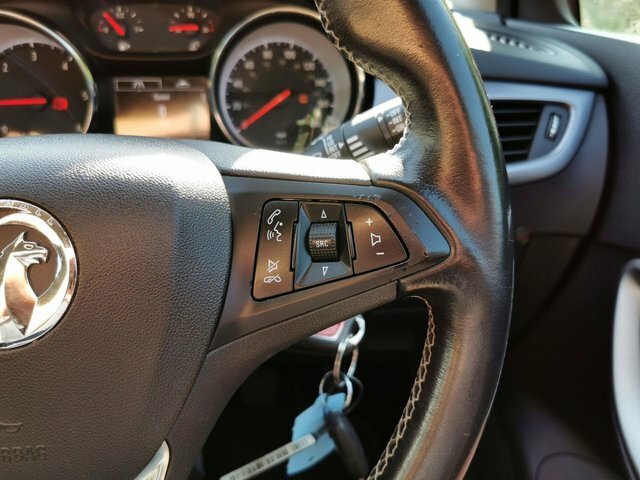 Vauxhall Astra Hatchback Black #48