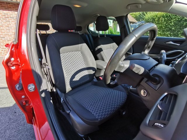 Vauxhall Astra Hatchback Black #11