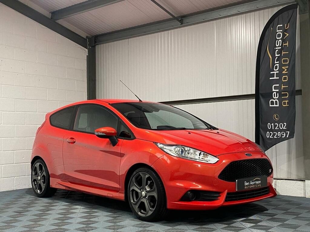 Ford Fiesta Hatchback 1.6T Ecoboost St-3 Euro 6 201717 Orange