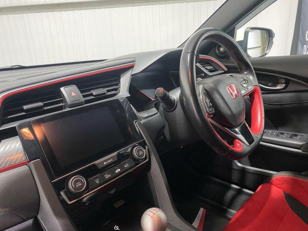 Honda Civic 1.5 Vtec Turbo Sport Man - 6 X Service Stamps Red #67