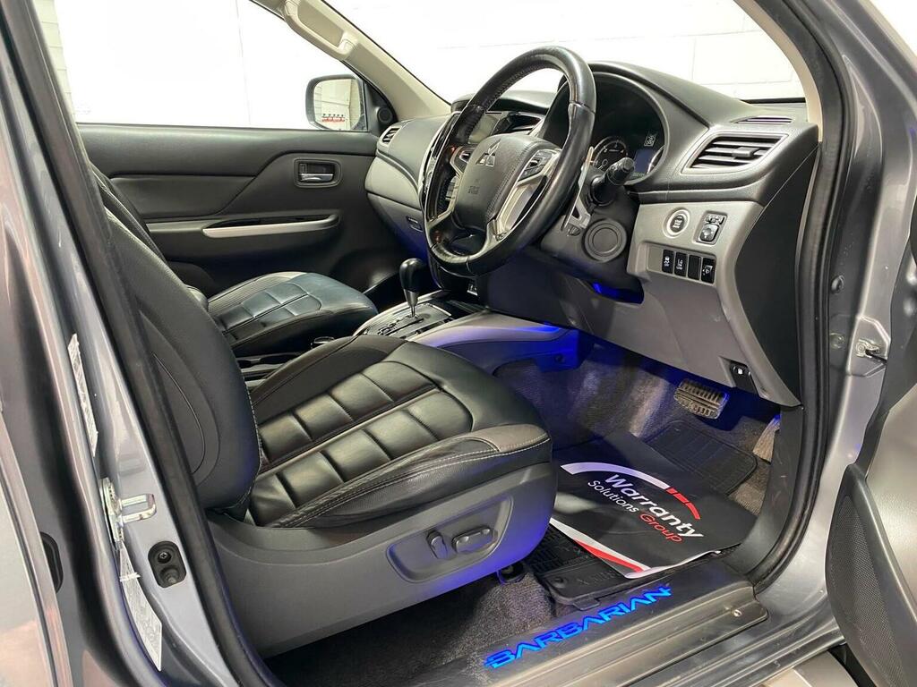 Mitsubishi L200 2.4 Di-d Dc Barbarian 4Wd Euro 6 Grey #2