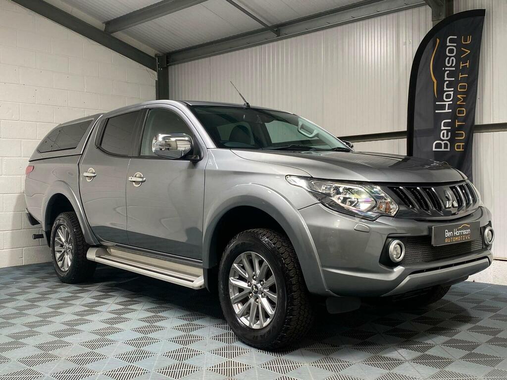 Mitsubishi L200 2.4 Di-d Dc Barbarian 4Wd Euro 6 Grey