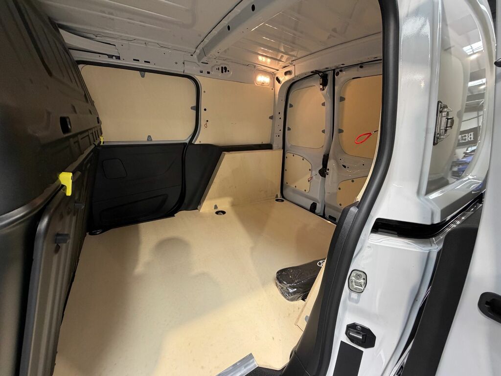 Toyota Proace City 1.5D 100 Active Van #17
