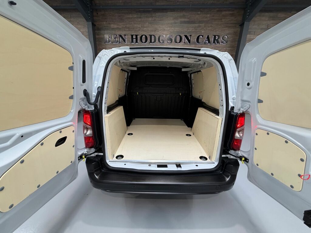 Toyota Proace City 1.5D 100 Active Van #19