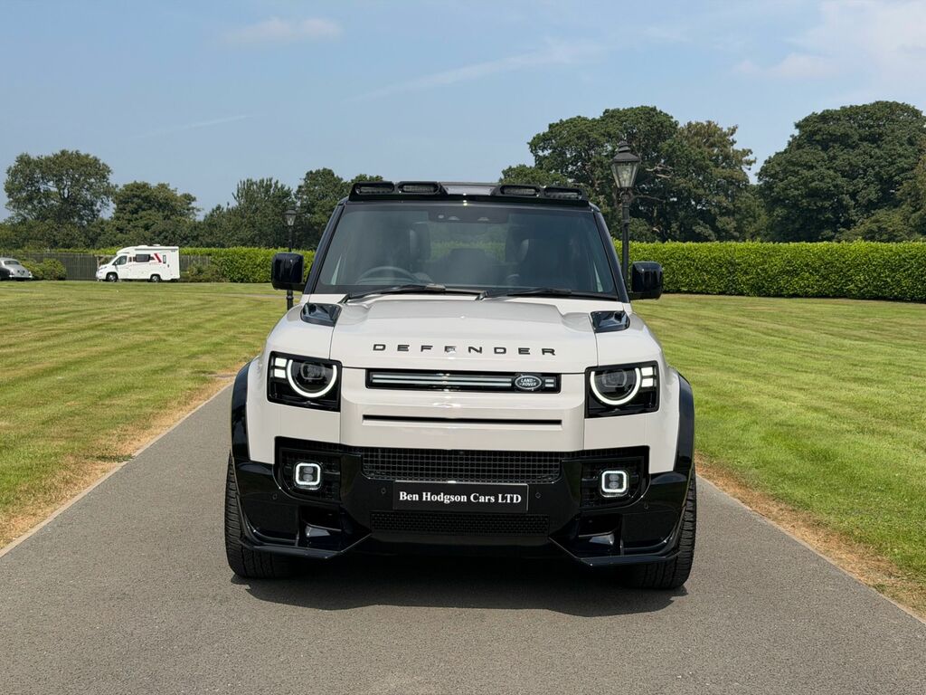 Land Rover Defender 90 D250 X-dynamic Hse - Black #23