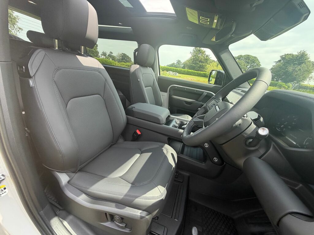 Land Rover Defender 90 3.0 D250 Mhev X-dynamic Grey #6