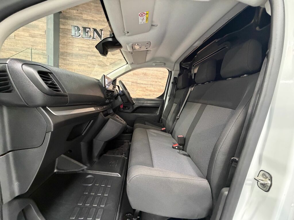 Citroen Dispatch 1.5 Bluehdi Driver XL Panel Van 6Dr White #10