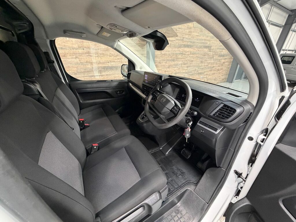Citroen Dispatch 1.5 Bluehdi Driver XL Panel Van 6Dr White #7