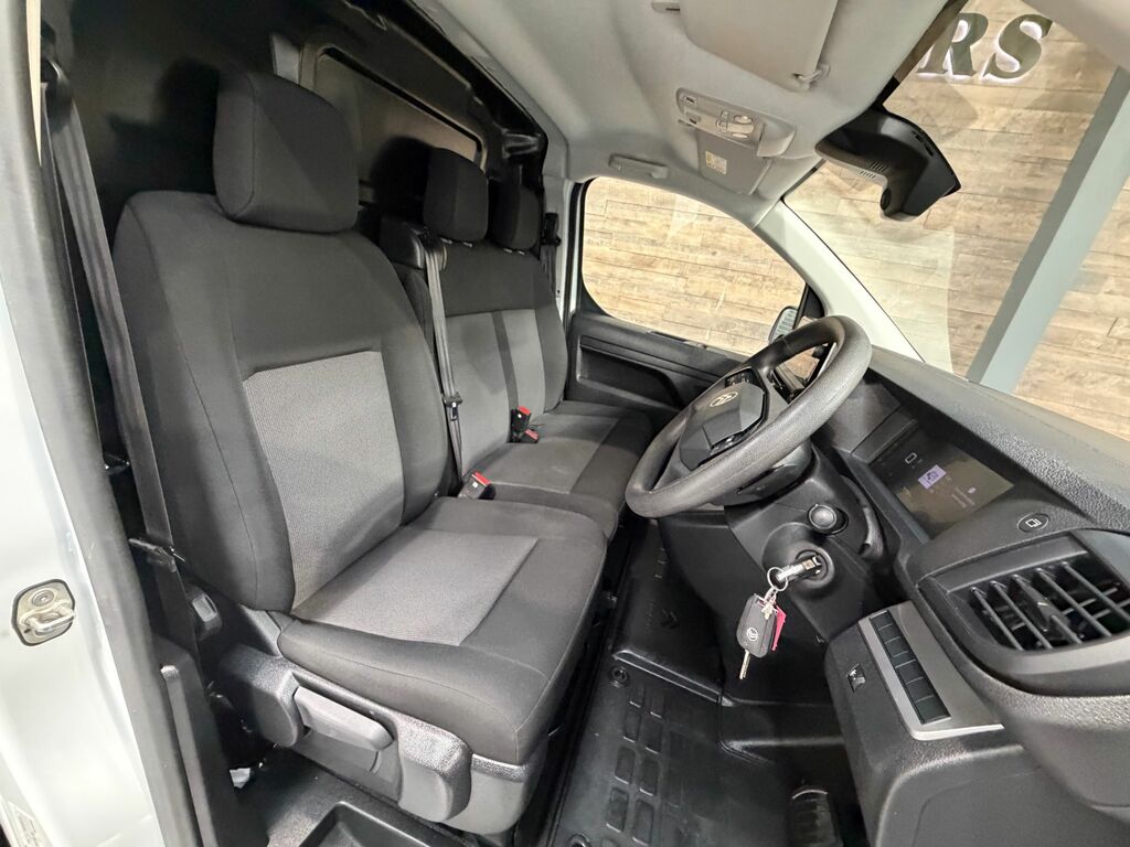 Citroen Dispatch 1.5 Bluehdi Driver XL Panel Van 6Dr White #8