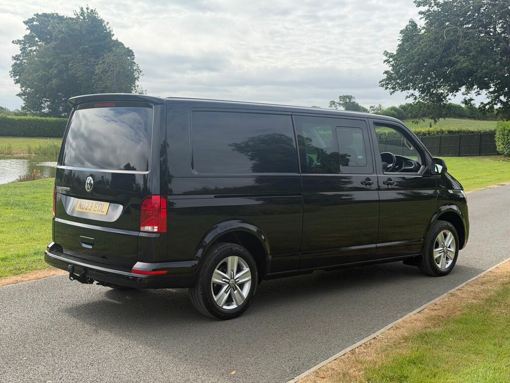 Volkswagen Transporter 2.0 Tdi T32 Highline Black #4