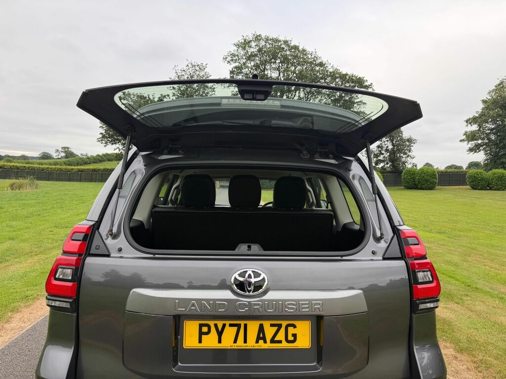 Toyota Land Cruiser Panel Van 2.8 D Active 2021 White #26