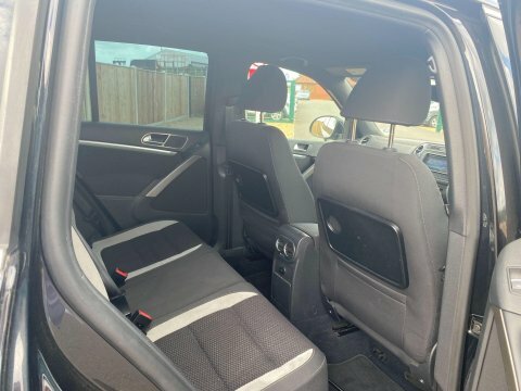 Volkswagen Tiguan 2.0 R Line Tdi Bluemotion Tech 4Motion Dsg 175 White #11