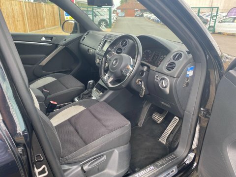 Volkswagen Tiguan 2.0 R Line Tdi Bluemotion Tech 4Motion Dsg 175 White #9