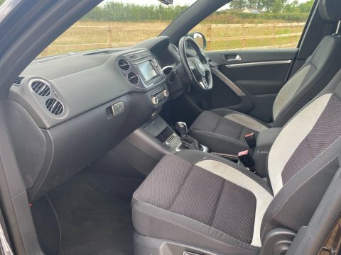 Volkswagen Tiguan 2.0 R Line Tdi Bluemotion Tech 4Motion Dsg 175 White #12