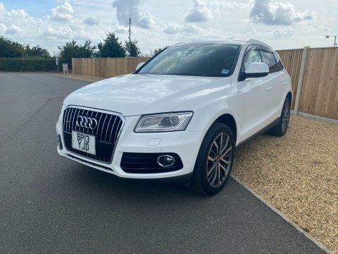 Audi Q5 2.0 Tfsi Se White #2