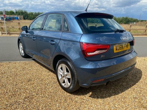 Audi A1 1.0 Tfsi Se AU66FHF Blue #5