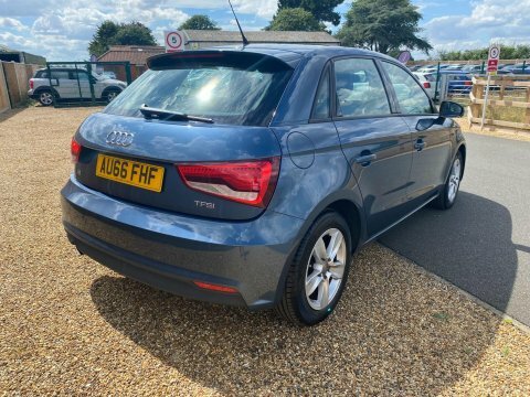 Audi A1 1.0 Tfsi Se AU66FHF Blue #6