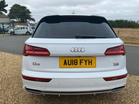 Audi Q5 Sport Black #7