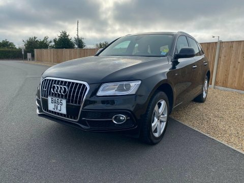 Audi Q5 2.0 Tfsi S Black #2