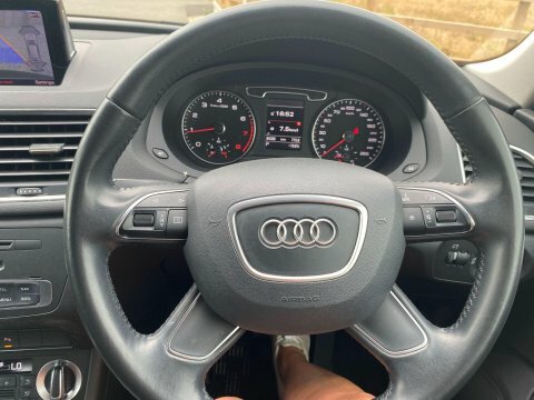 Audi Q3 1.4 Q3 S Black #21