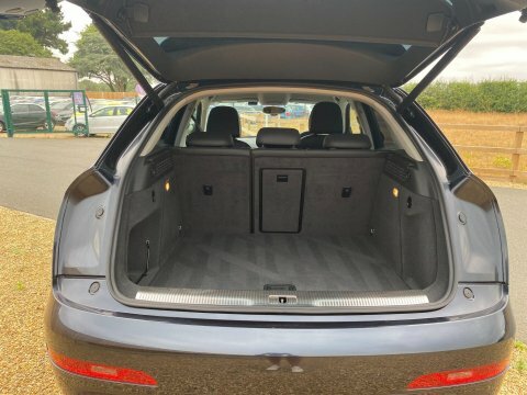 Audi Q3 1.4 Q3 S Black #28