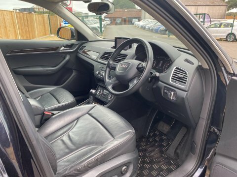 Audi Q3 1.4 Q3 S Black #9