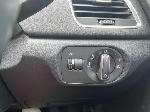 Audi Q3 1.4 Q3 S Black #25