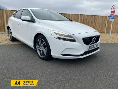 Volvo V40 2.0 D4 Momentum White