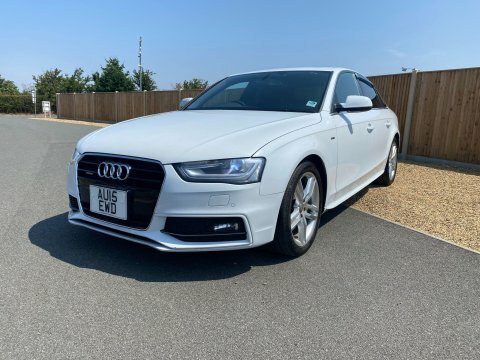 Audi A4 2.0 Tfsi S White #2