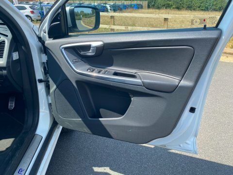 Volvo XC60 2014 64 2.4 Blue #10