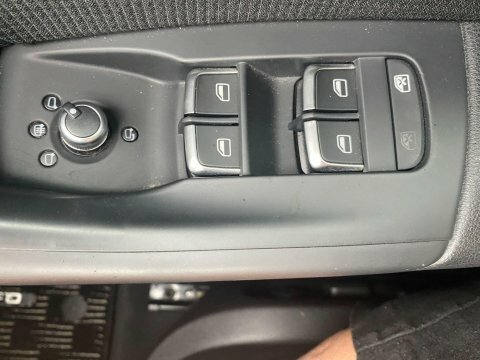 Audi Q3 2.0 Tdi Quattro Se Blue #25