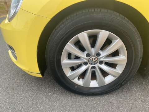 Volkswagen Beetle 1.2 Tsi Design Yellow #4