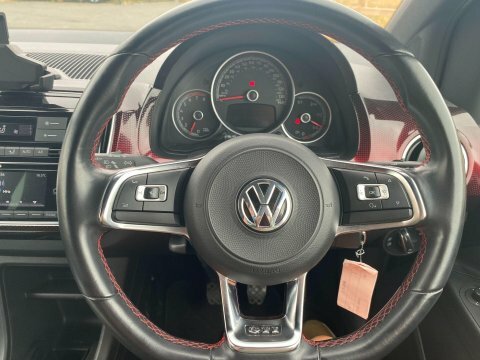 Volkswagen Up 1.0 Move Up Red #21