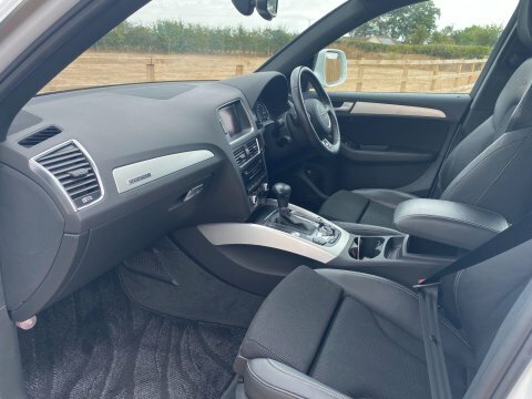 Audi Q5 2.0 Tdi Quattro S Line Plus 187 Bhp Grey #12