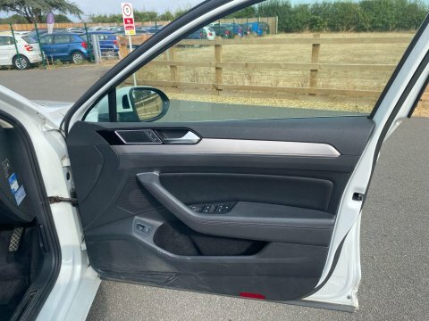 Volkswagen Passat 1.4 Gte Advance Dsg 156 Bhp Grey #10