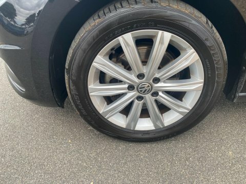 Volkswagen Touran 1.4 Tsi Bluemotion Black #4