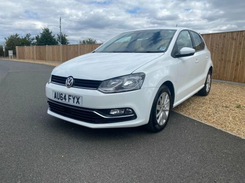 Volkswagen Polo 1.2 Tsi Bluemotion White #2