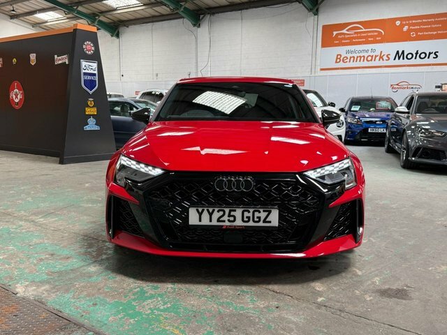 Audi RS3 2.5 Tfsi Carbon Black Sportback S Troni Red