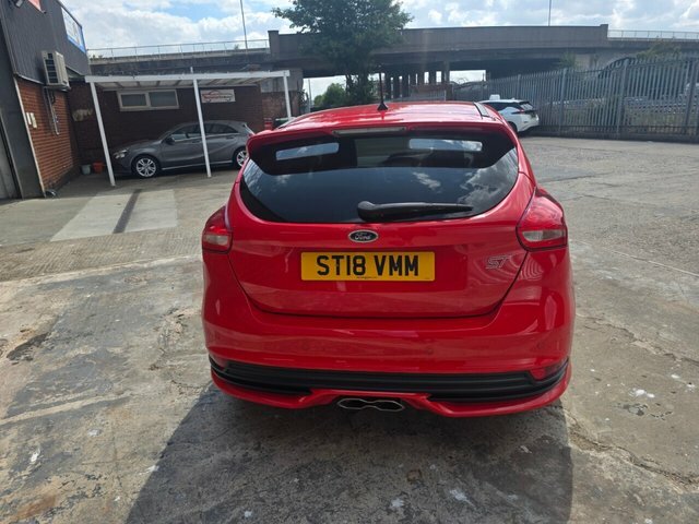 Ford Focus 2.0 Tdci St-3 Hatchback Euro 6 Red #4